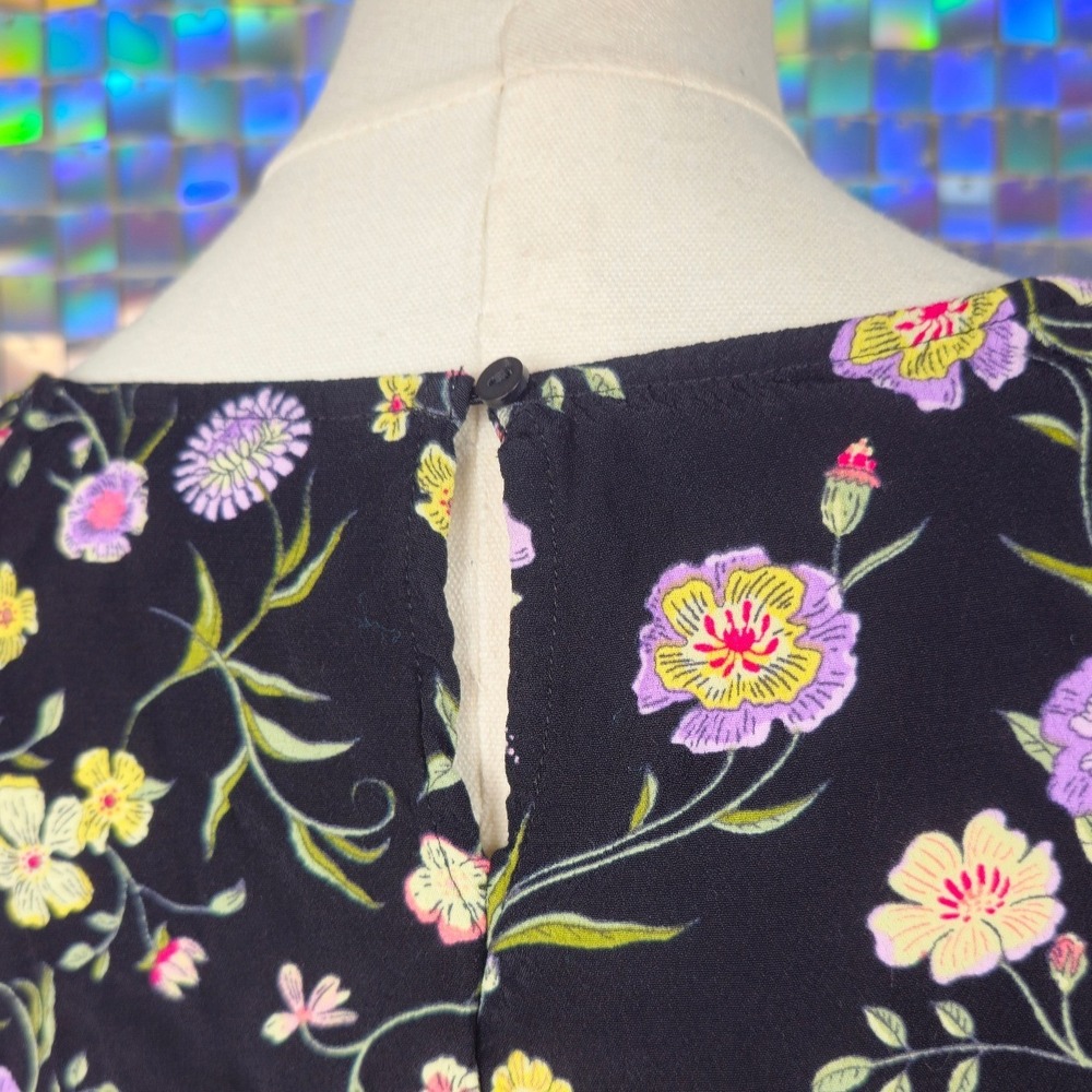 LC Lauren Conrad Floral Bell Sleeve Blouse Womens Medium Black Excellent Boho - Picture 6 of 9